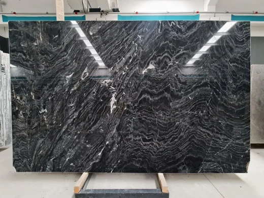 FUSION BLACK