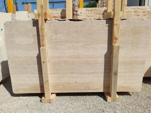 LIGHT TRAVERTINE