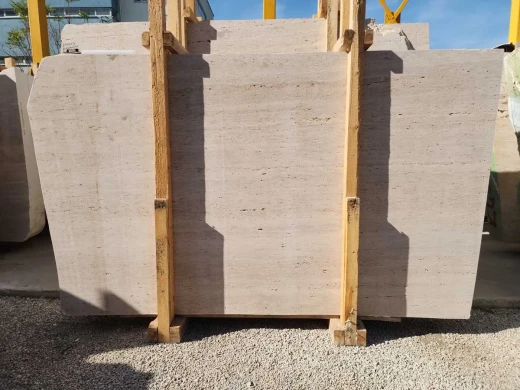 LIGHT TRAVERTINE